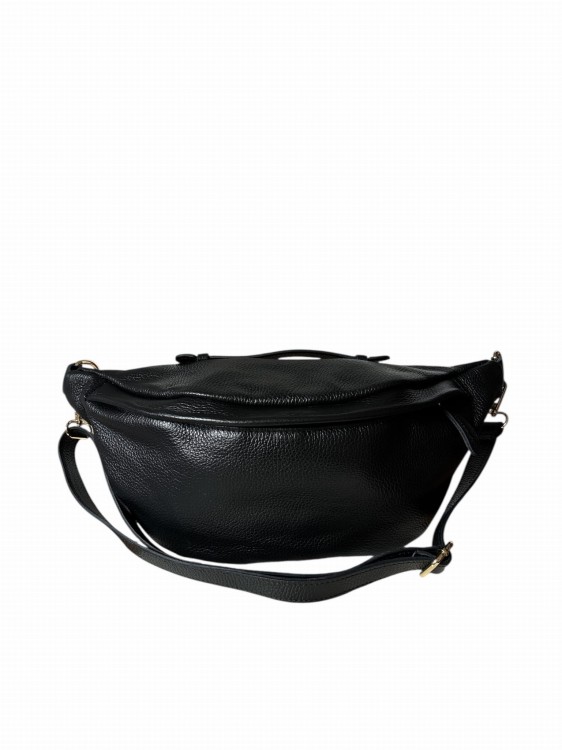 Czarna nerka damska Vera Pelle wykonana z włoskiej skóry naturalnej. Elegancka torebka crossbody z regulowanym paskiem, złotymi detalami i praktycznymi kieszeniami. Idealna na co dzień i na wyjścia.