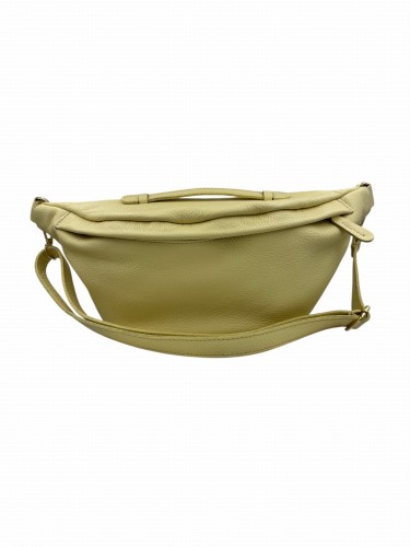 Jasnożółta nerka damska Vera Pelle wykonana z włoskiej skóry naturalnej. Elegancka torebka crossbody z regulowanym paskiem, złotymi detalami i praktycznymi kieszeniami. Idealna na co dzień i na wyjścia.